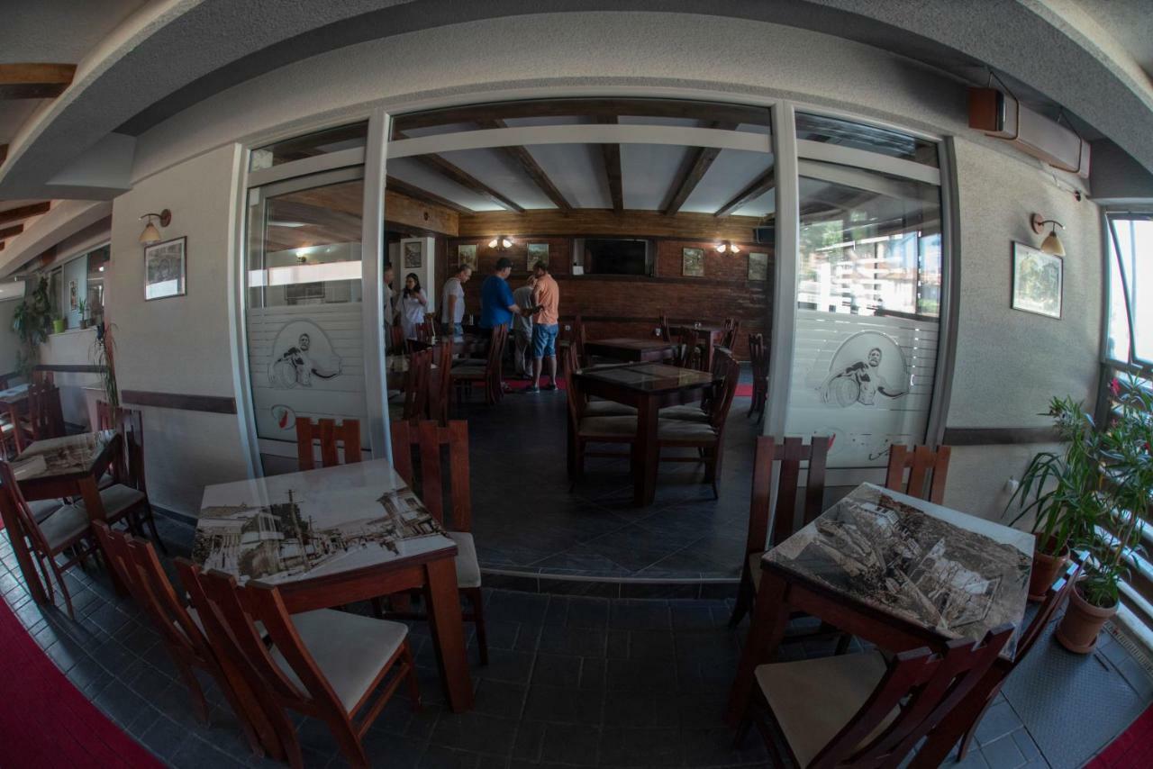 Dionis Rooms & Apartments Prilepo Exterior foto
