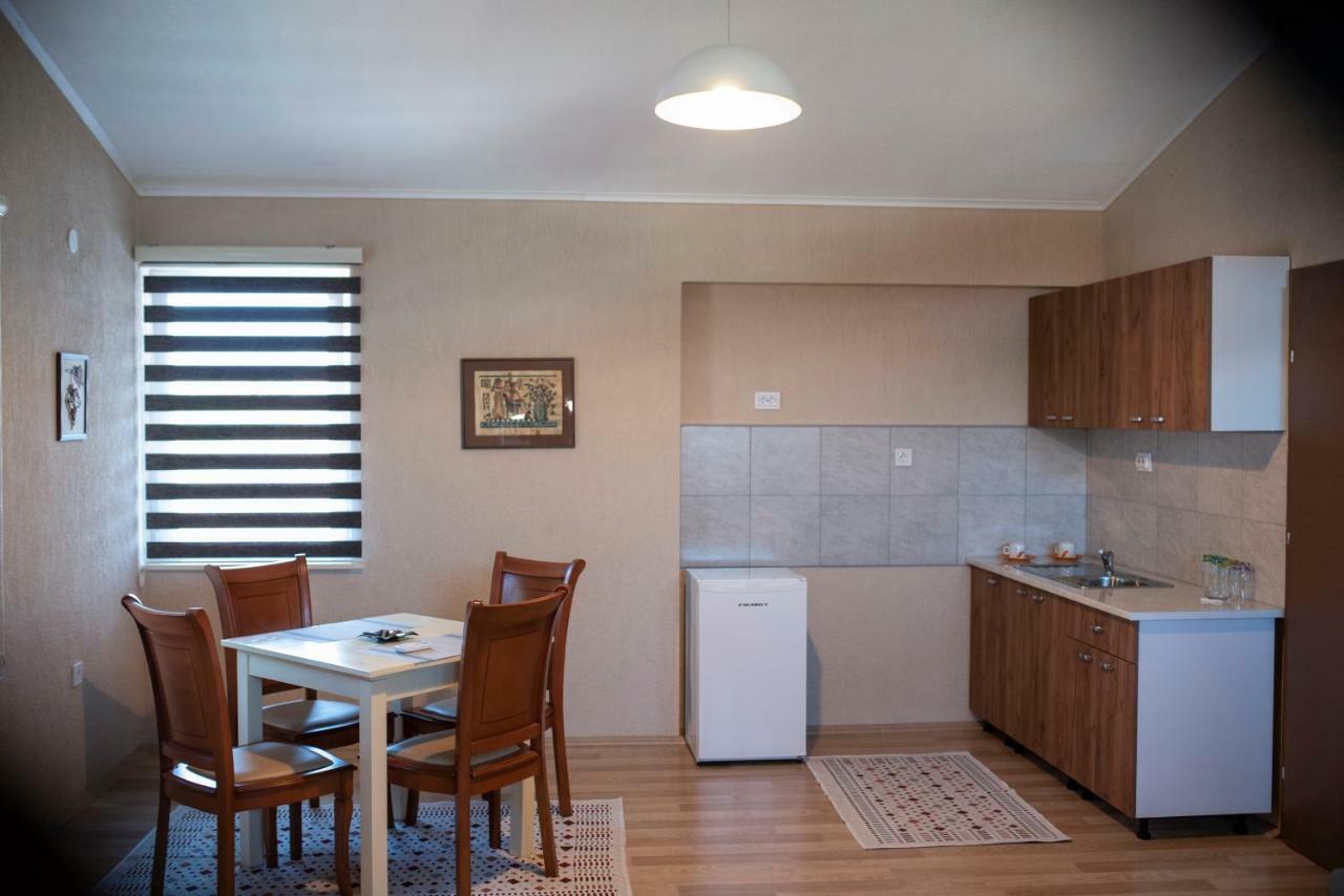 Dionis Rooms & Apartments Prilepo Exterior foto