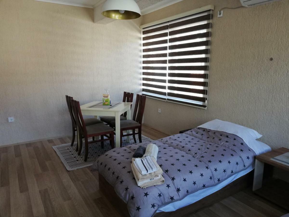 Dionis Rooms & Apartments Prilepo Exterior foto
